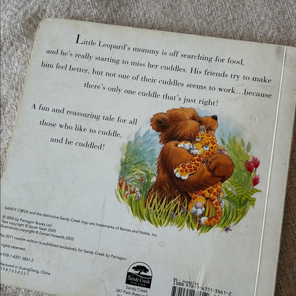 Kids Book The Cuddliest Cuddle in the World Children’s Hard Cover by Sarah Nash - Picture 2 of 6
